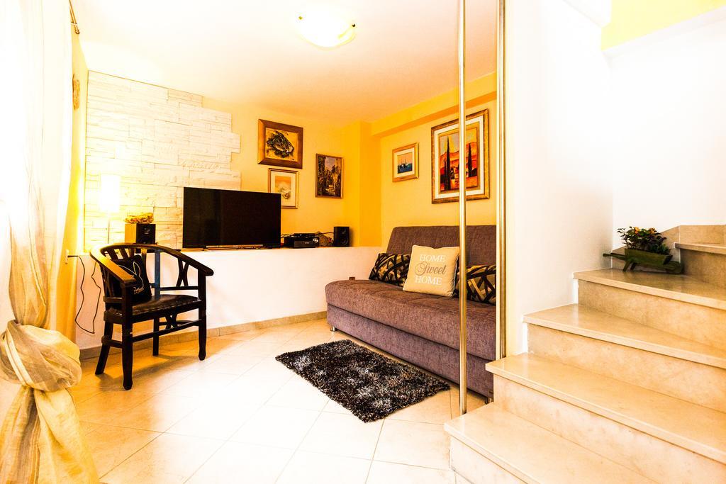 Holiday Home Villa Pindo Ston Eksteriør billede